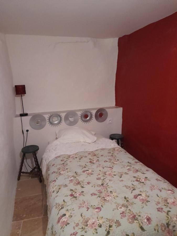 Bed and Breakfast Sur Le Chemin Auvillar Exterior foto